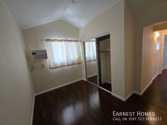 Foto del edificio - 9537 Rincon Ave