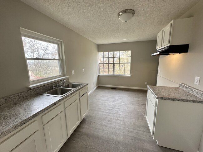 Building Photo - 2108 25th Street Ensley