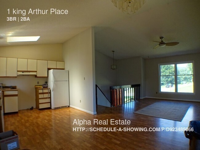 Building Photo - 1 King Arthur Pl
