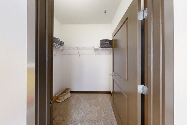 Foto del edificio - 6523 NE Cherry Dr