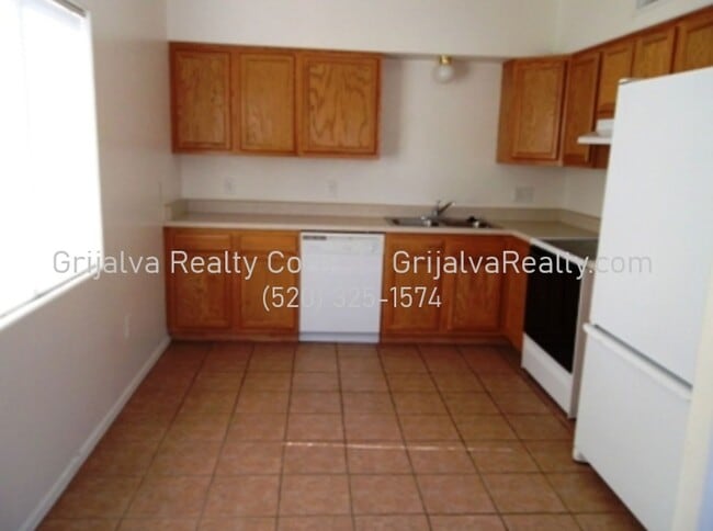 Photo - 3641 E Monte Vista Dr Apartment