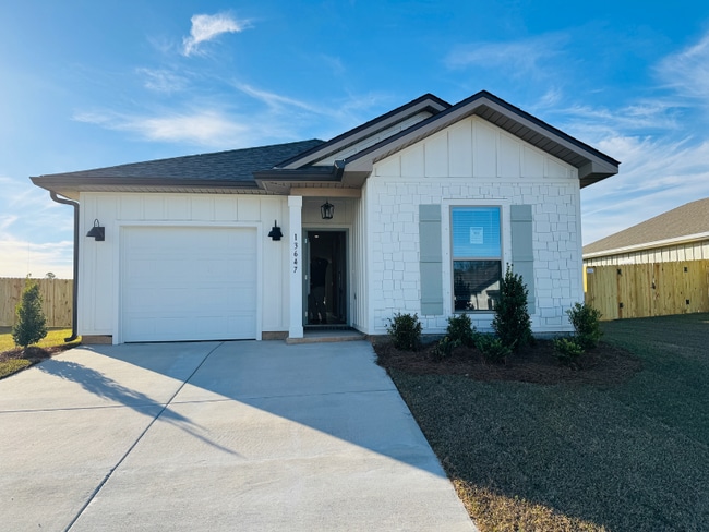 Building Photo - 13647 Logan Pl