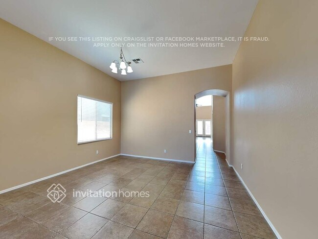 Foto del edificio - 1441 E Thornton Ave