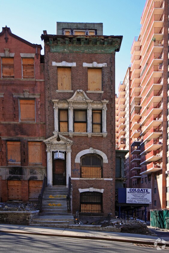 Foto del edificio - 648 W 158th St