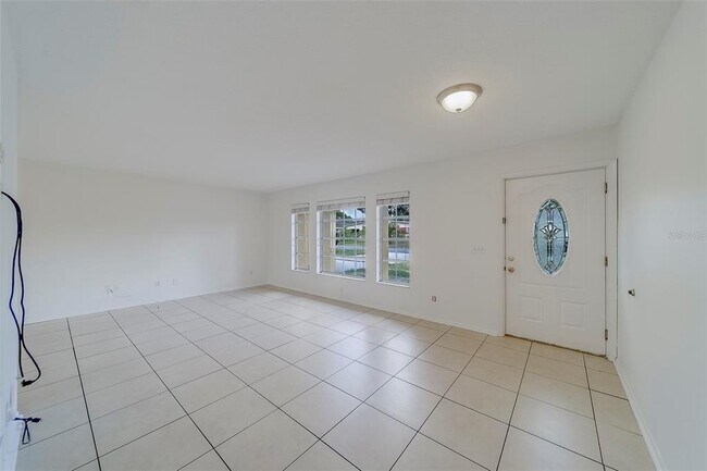Foto del edificio - 649 Eastview Rd