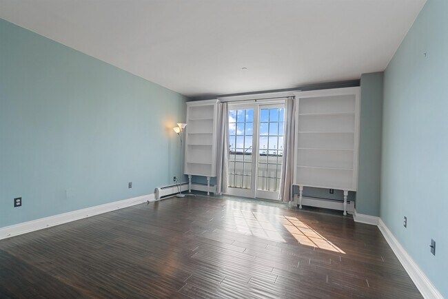 Foto del edificio - 100 Shearwater Ct E