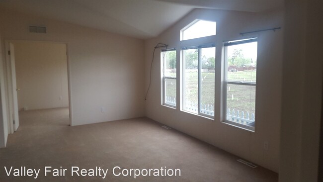 Building Photo - 240 Willey Way