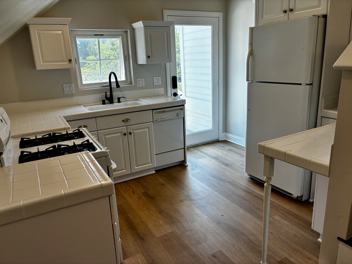 Cocina - 649 Crest Dr