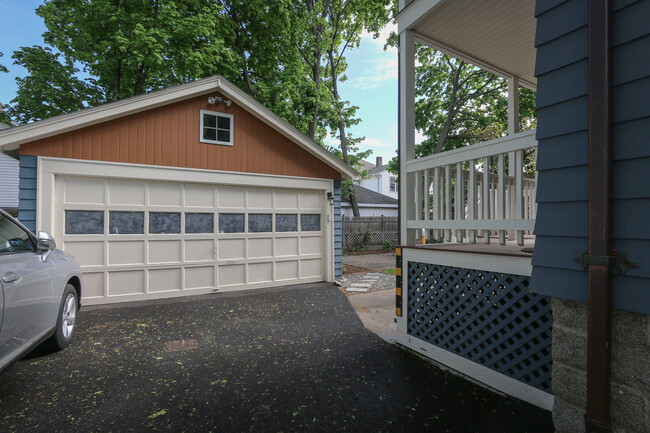 Garage - 117 Fairview Ave