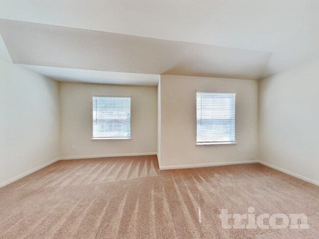 Foto del edificio - 23064 Shakespeare Dr