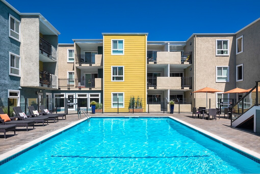 The Hallie Apartments in Pasadena, CA Westside Rentals