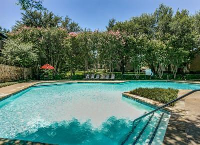 Foto del edificio - 6061 Village Bend Dr