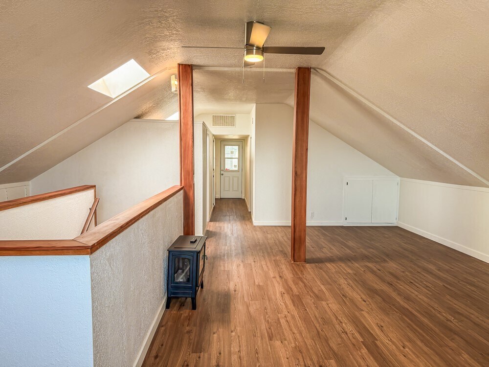 Primary Photo - 158 N Ocean Ave