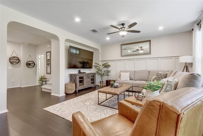 Foto del edificio - 7916 Springfield Dr