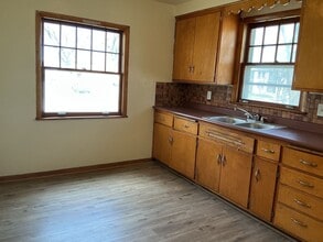 Building Photo - 4502 W Keefe Ave