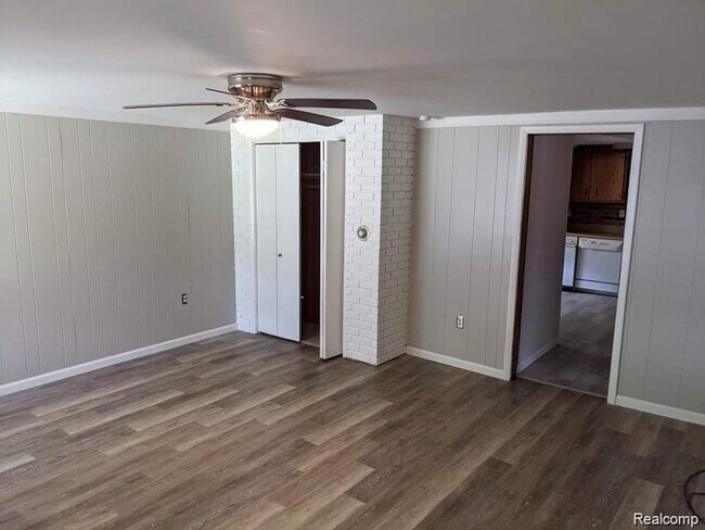 Foto del edificio - 7275 Cherokee St