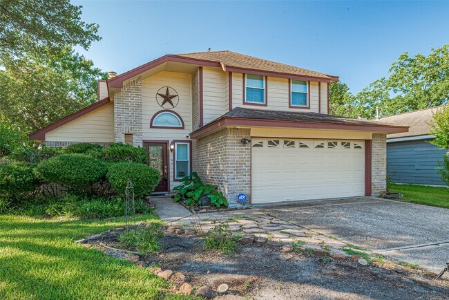 Foto del edificio - 15803 Locust Grove Dr