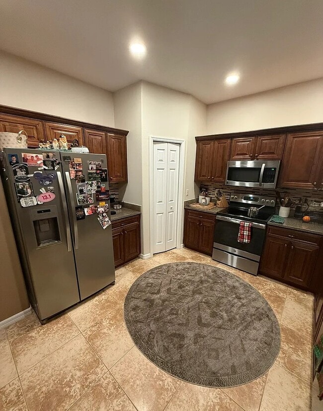 Foto del edificio - 7215 35th Ln E