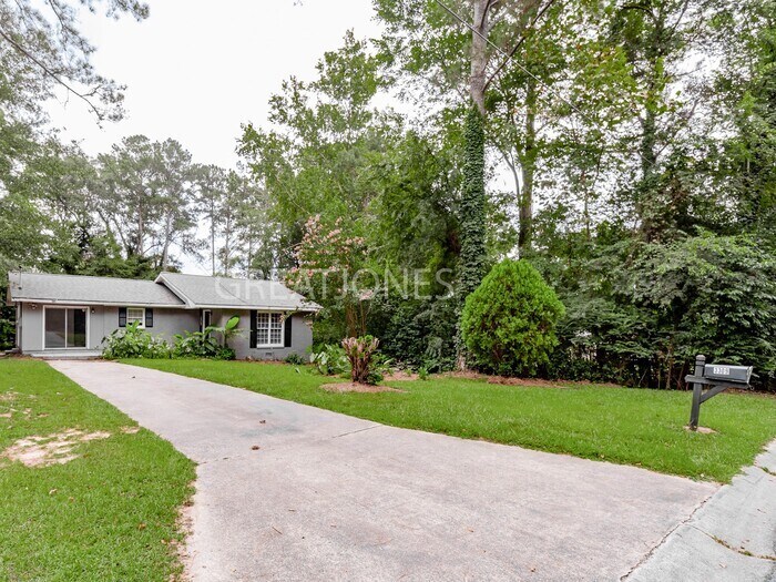 Primary Photo - Charming 4 Bedroom in Macon!