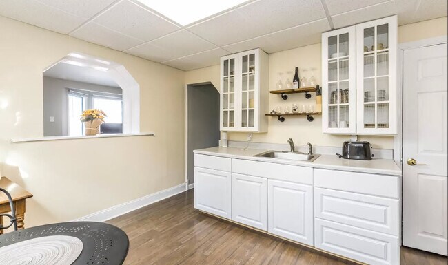Kitchen - 19 Birch St