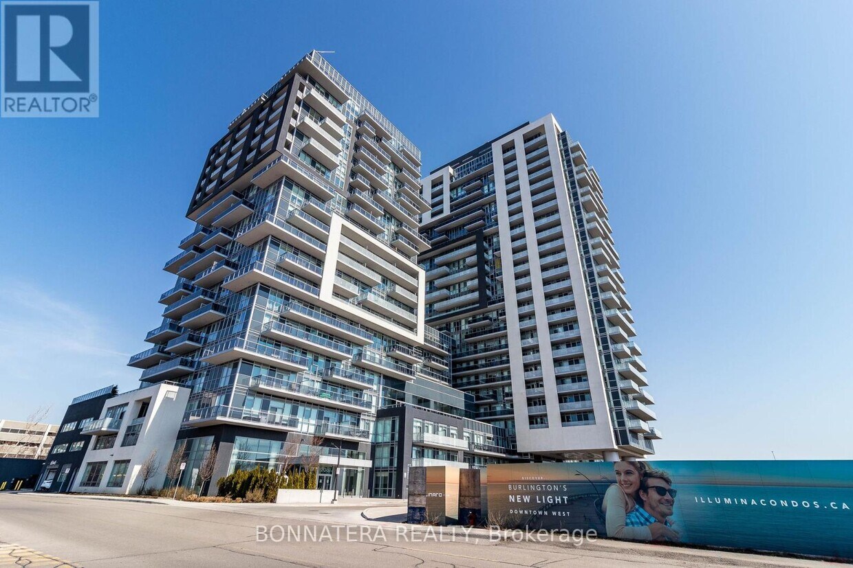 Photo principale - 2081-2081 Fairview St