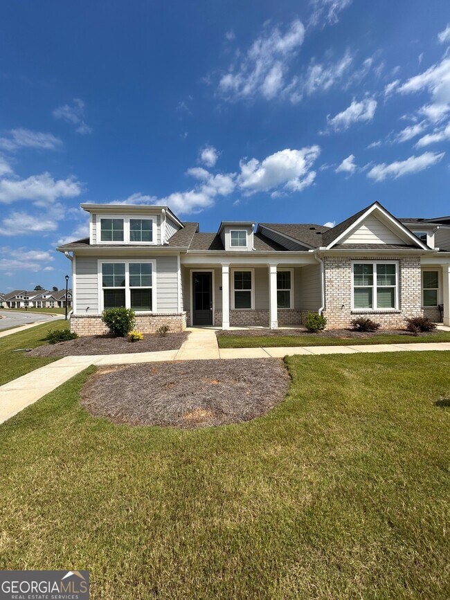 Foto del edificio - 1453 Proust Ln