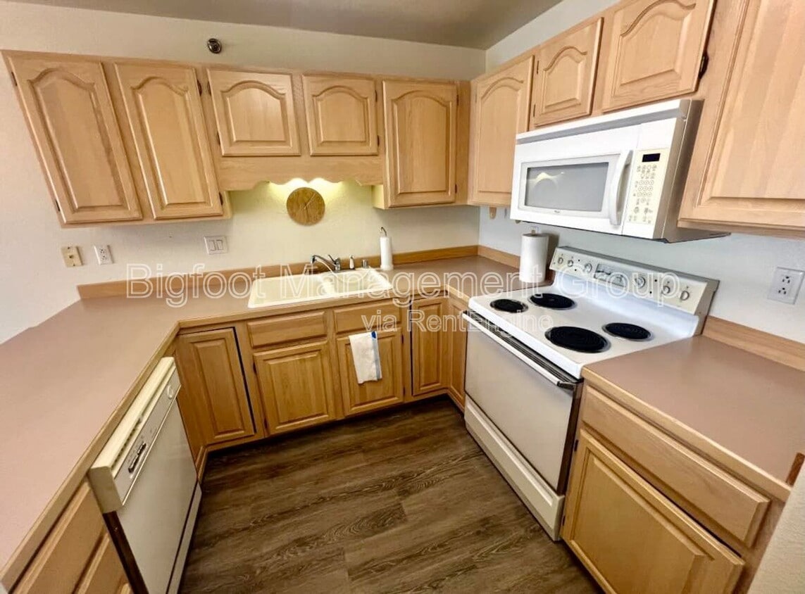 Foto principal - 1701 Prospect Ave