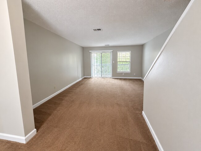Foto del edificio - 2500-204 Avent Ferry Rd.