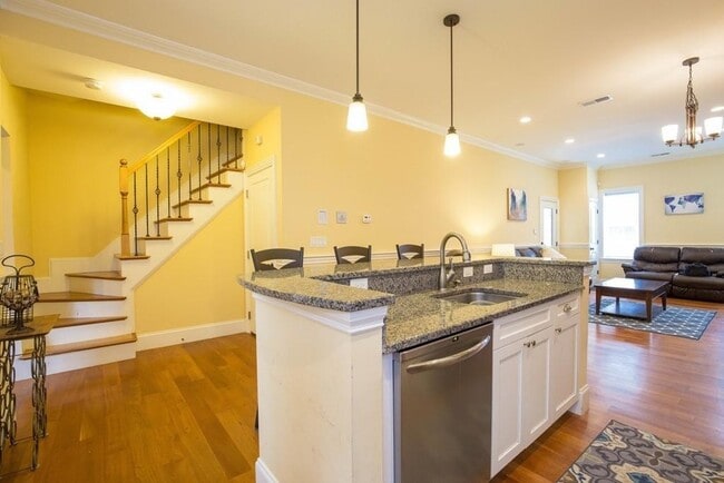 Photo - 8 Gates St Townhome