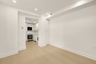 Interior Photo - The Windsor - Kalorama