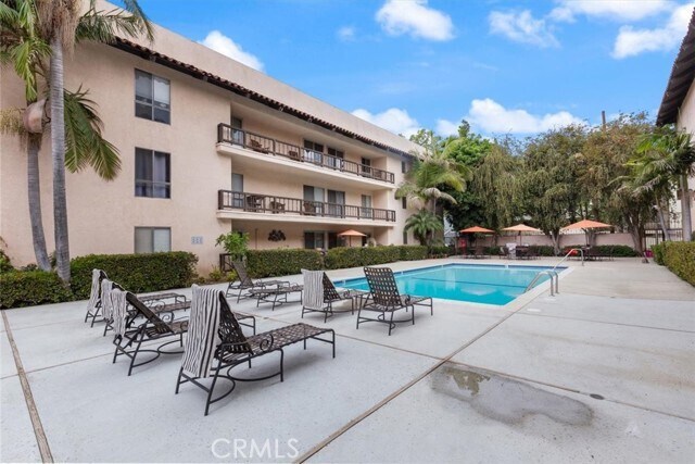 Foto del edificio - 1127 E Del Mar Blvd