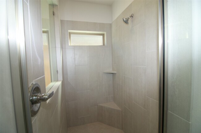 Foto del edificio - 16750 Yaklin Meadow Ct