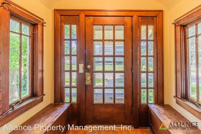 Foto del edificio - 4 br, 2 bath House - 1406 Houston St.