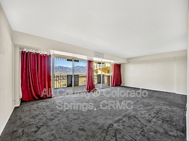 Photo - 411 Lakewood Cir Apartment