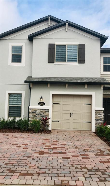 Building Photo - 1301 Flowing Tide Dr