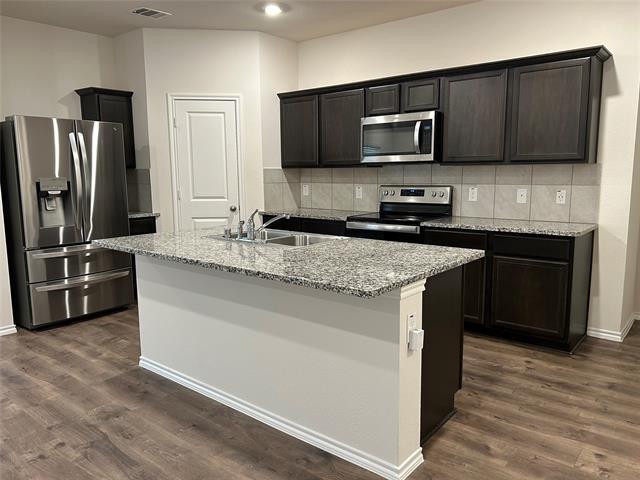 Foto del edificio - 2433 Burkburnett Dr
