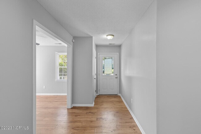 Foto del edificio - 2040 Hunters Ridge Dr