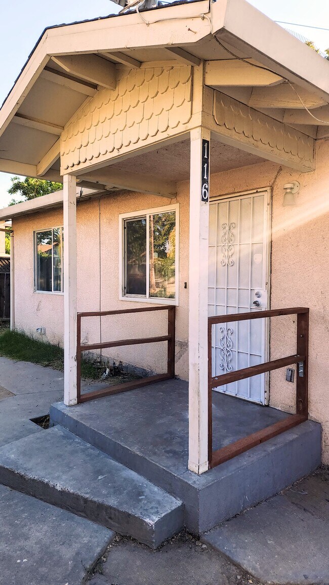 Building Photo - 116 Baker Way
