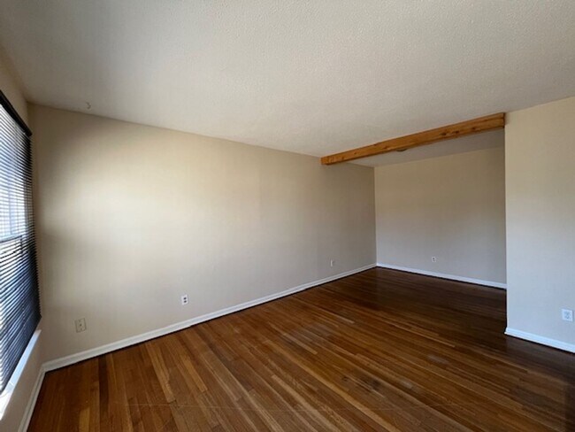 Foto del edificio - Renovated 3 Bedroom 1 Bath Home with 1 Car Garage for Rent!