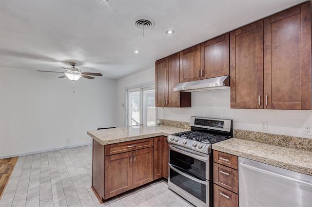 Foto del edificio - 8730 Gladwood Ln