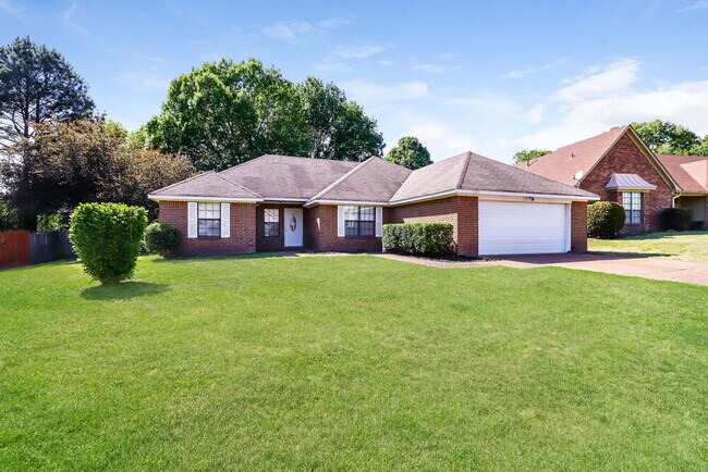 Foto del edificio - 8252 Clinton Way Ln