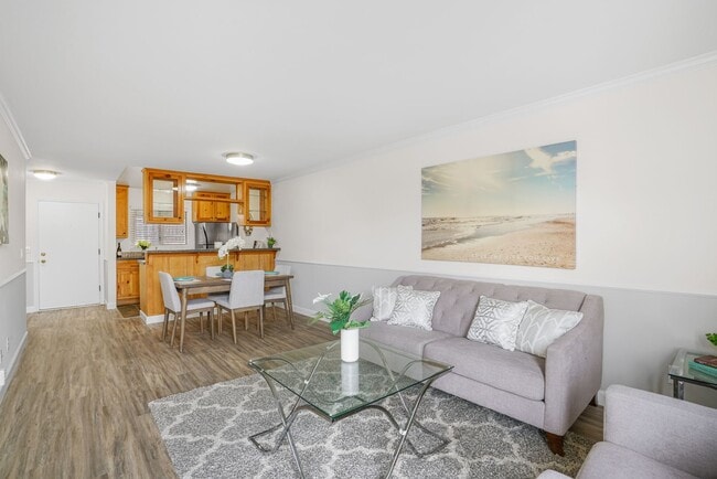 Building Photo - FOR RENT 1Br/1Ba 626 Sf Second Floor Condo...