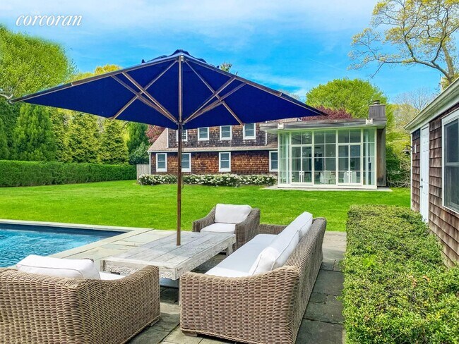 Foto del edificio - 53 Buell Ln Ext