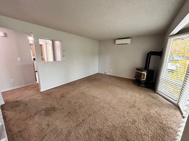 Foto del edificio - Charming 4 Bed, 2 Bath Home in Spokane Valley!