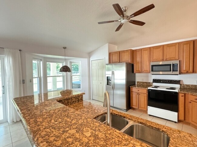 Building Photo - 2703 Rismen Court