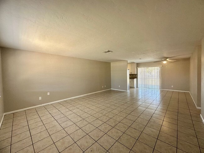 Photo - 4946 Viceroy Ct Apartment