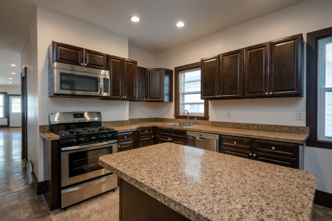 Foto del edificio - 491 Hamilton St