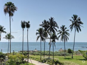 Building Photo - 19223 Fisher Island Dr