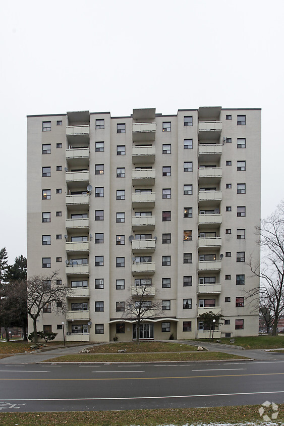 Primary Photo - Cortina Apartments