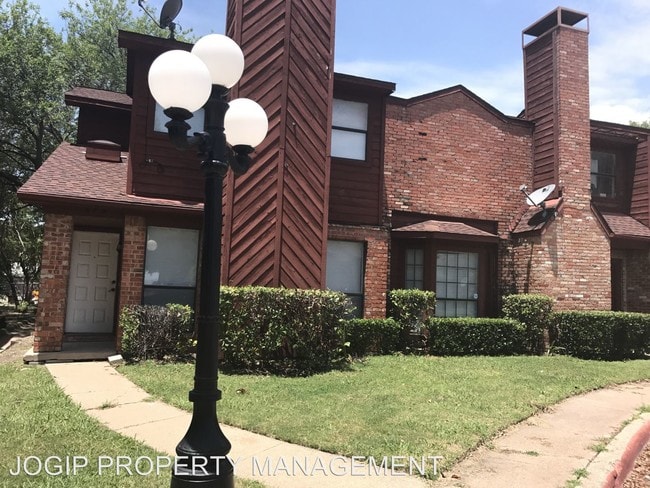 Building Photo - 9524 Military Pkwy